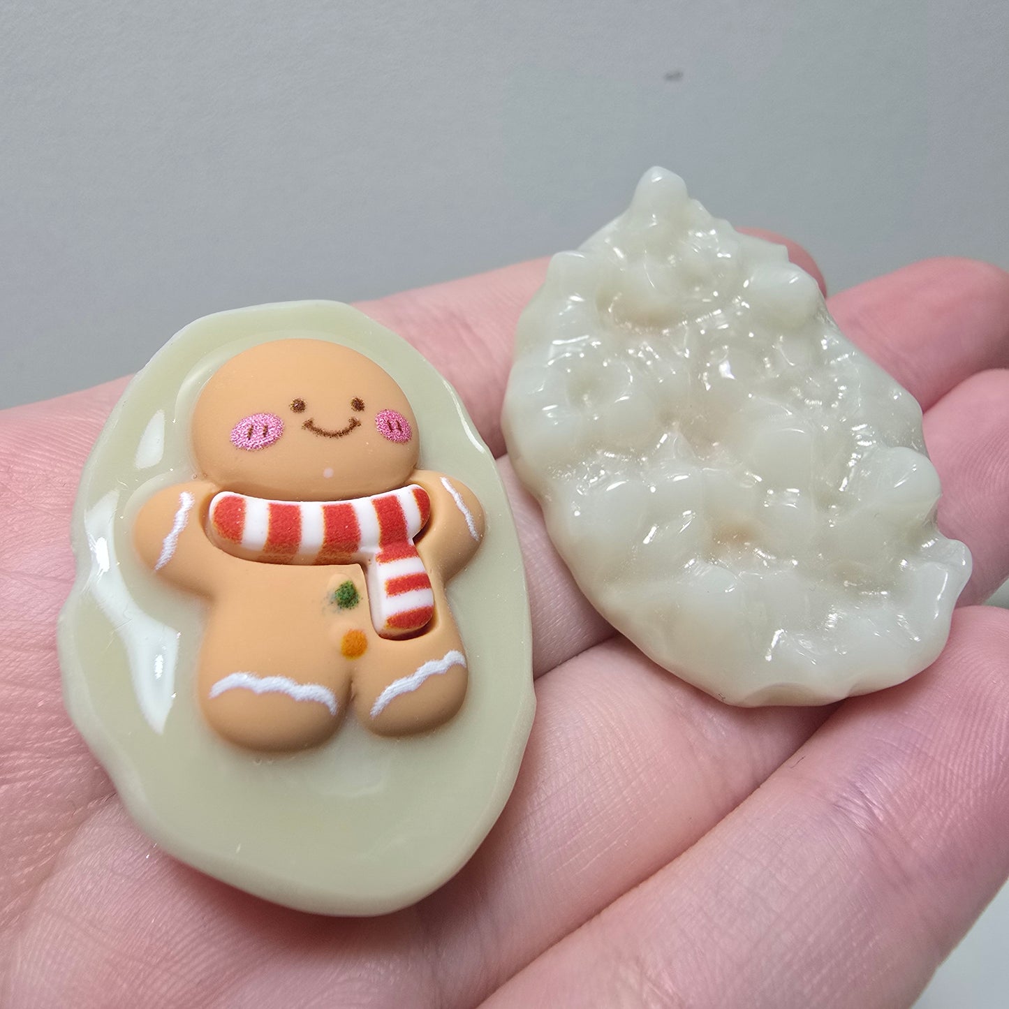 Gingerbread Pocket Crystal