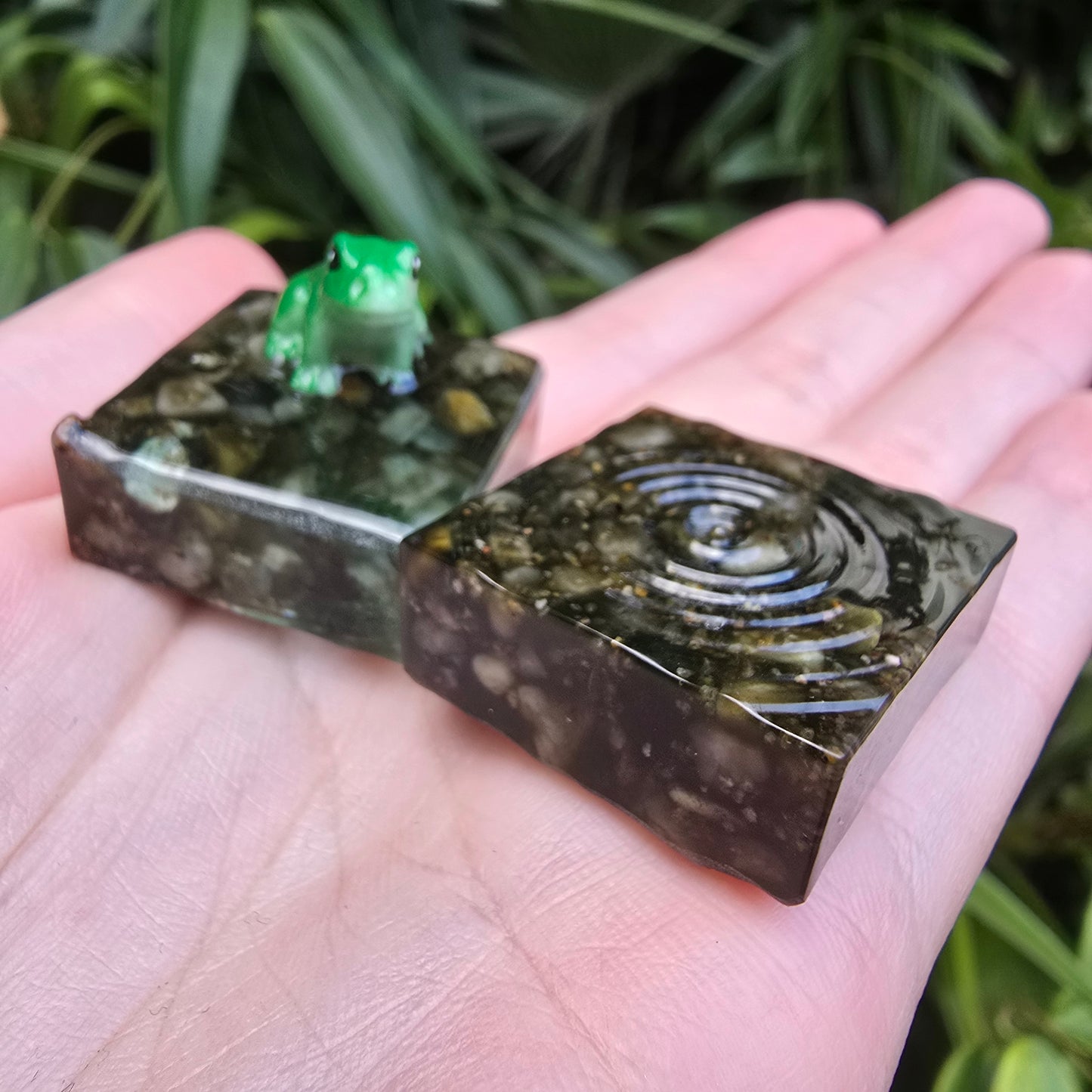 Froggy Pond Ripple Square